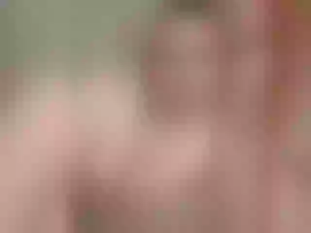 Live sex webcam photo for LunaLu13 #292235883