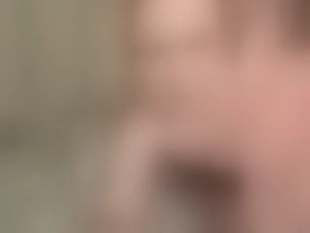 Live sex webcam photo for LunaLu13 #293747440