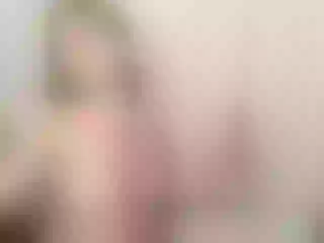 Live sex webcam photo for LunaMystyque #290332782