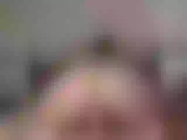 Live sex webcam photo for LunaMystyque #290342375