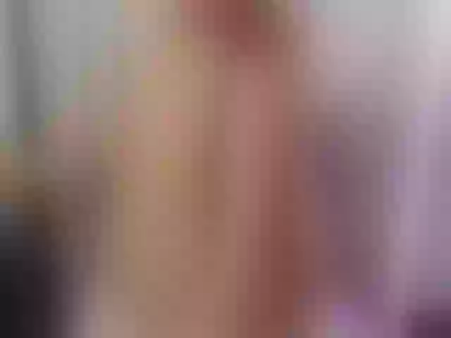 Live sex webcam photo for LunaMystyque #290544385