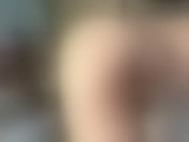 Live sex webcam photo for LunaMystyque #290700196