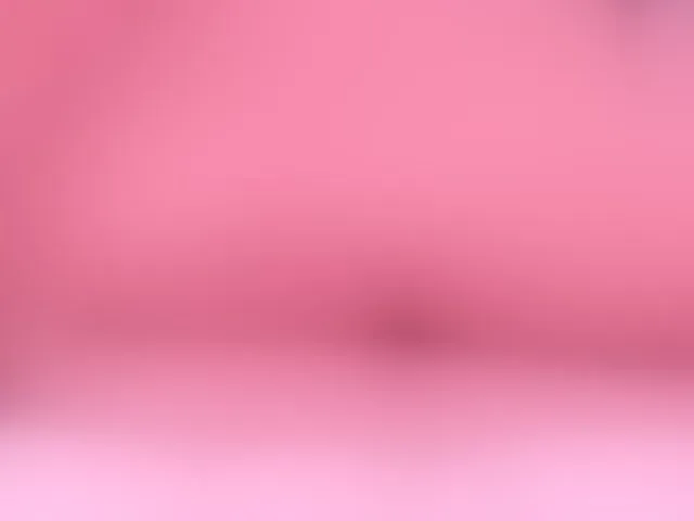 Live sex webcam photo for LunaMystyque #293579080