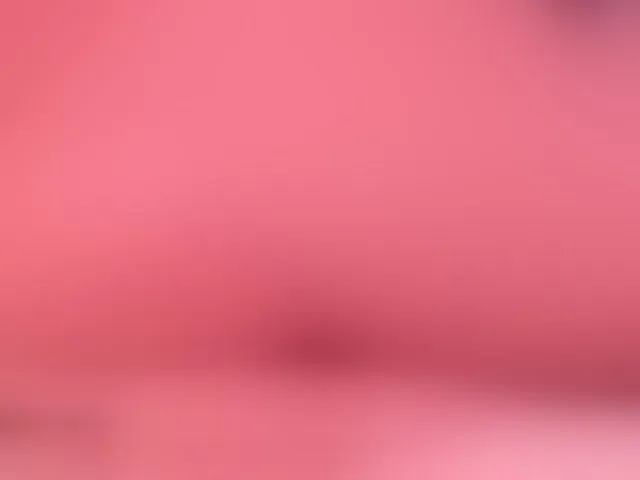Live sex webcam photo for LunaMystyque #293641183