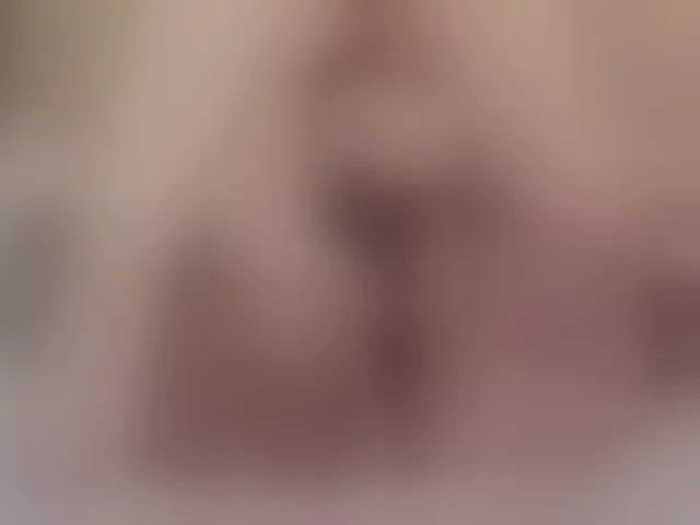 Live sex webcam photo for LunaNyan #293501569