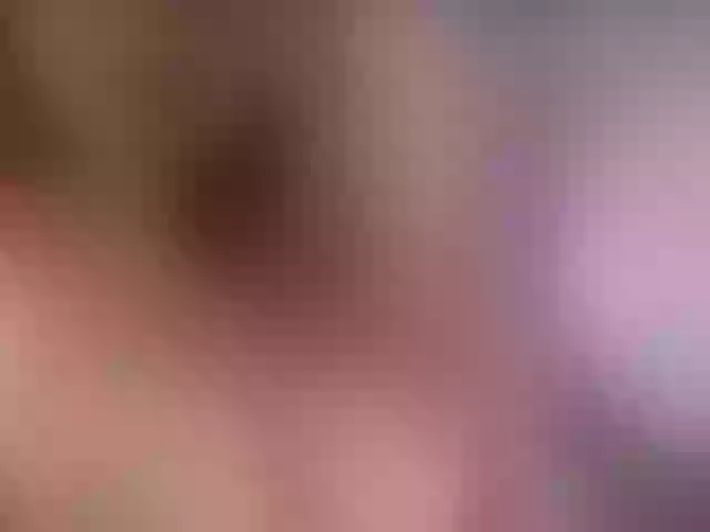 Live sex webcam photo for LunaReed #292159524