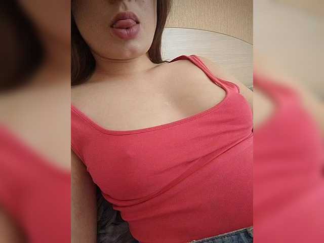 Live sex webcam photo for LunaRex #291160419