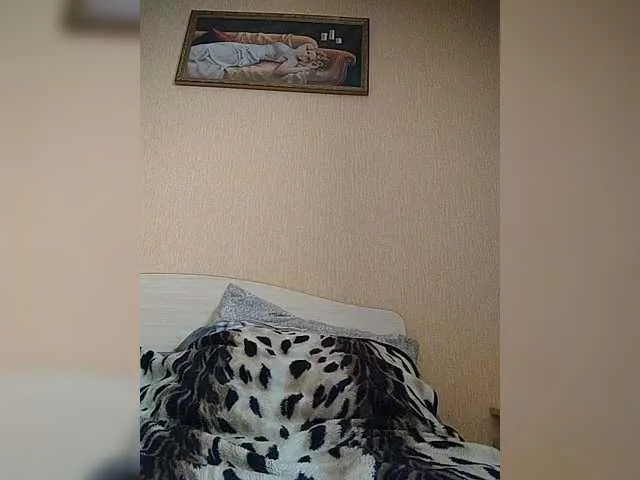 Live sex webcam photo for LunaRex #292335485