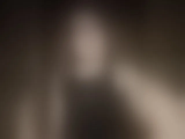 Live sex webcam photo for LunaRex #294092678