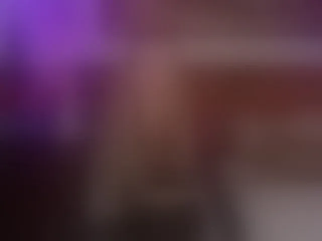 Live sex webcam photo for LunaRishi #292554219