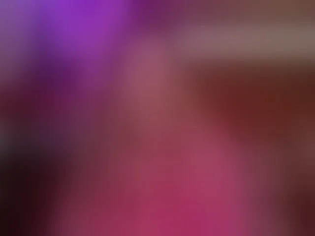 Live sex webcam photo for LunaRishi #292593552