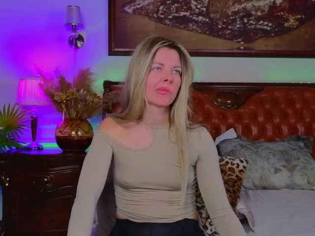 Live sex webcam photo for LunaRishi #292815134