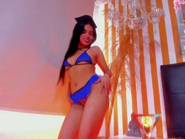 Live sex webcam photo for LunaToledo #291861585