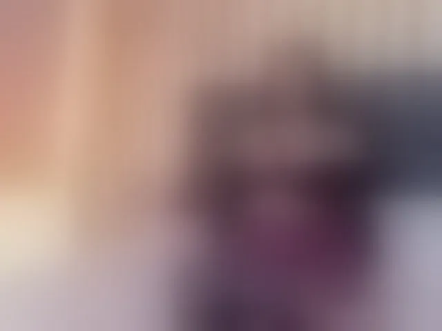 Live sex webcam photo for LunaToledo #292782439