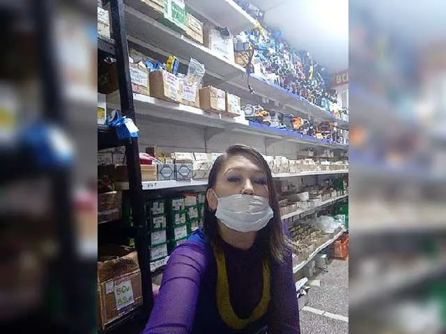 Live sex webcam photo for LunaXKinky #272039320