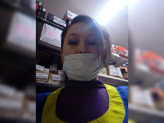 Live sex webcam photo for LunaXKinky #272786345