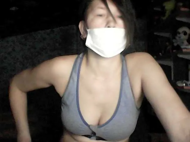 Live sex webcam photo for LunaXKinky #272801045