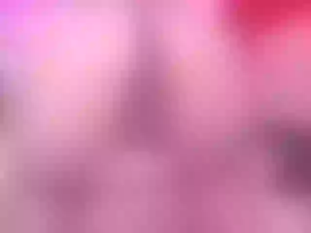 Live sex webcam photo for LunaXXz #291300918