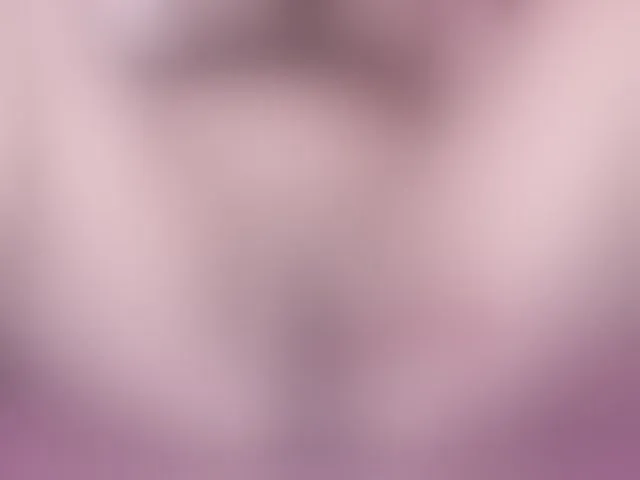 Live sex webcam photo for LunaXXz #293806176