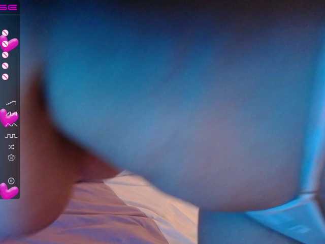 Live sex webcam photo for LunaaHatzel #275461771