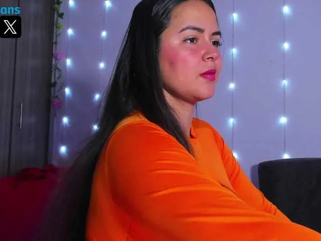 Live sex webcam photo for LunaaHatzel #290407613