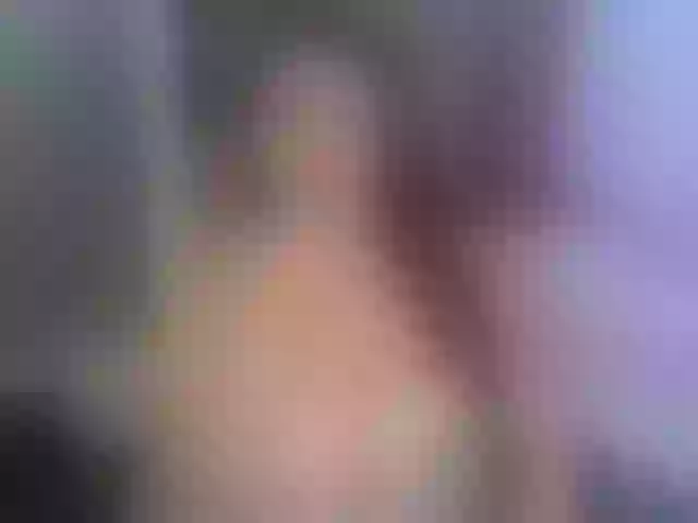 Live sex webcam photo for LunaaHatzel #290996135