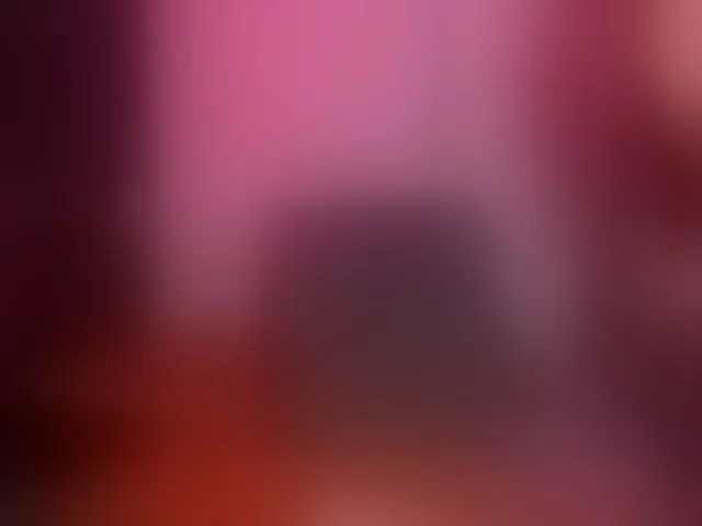 Live sex webcam photo for LunaaHatzel #293854978