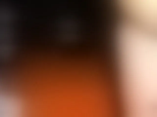 Live sex webcam photo for LunaaHatzel #294001411