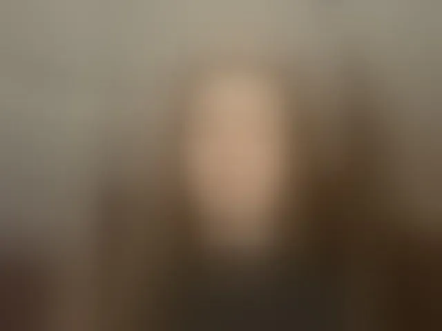Live sex webcam photo for Lunaaaura #293970747