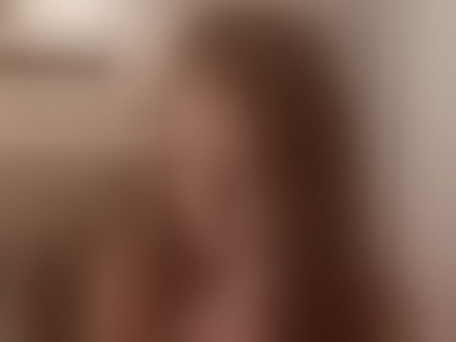 Live sex webcam photo for Lunaaaura #294090425