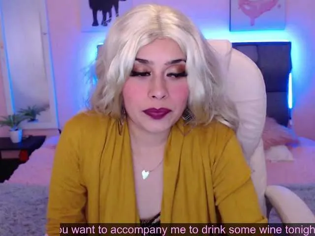 Live sex webcam photo for Lunaaylin #273641066