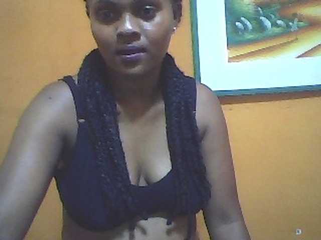 Live sex webcam photo for Lunah4 #272906959