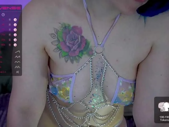 Live sex webcam photo for Lunar-LuLu #275466334