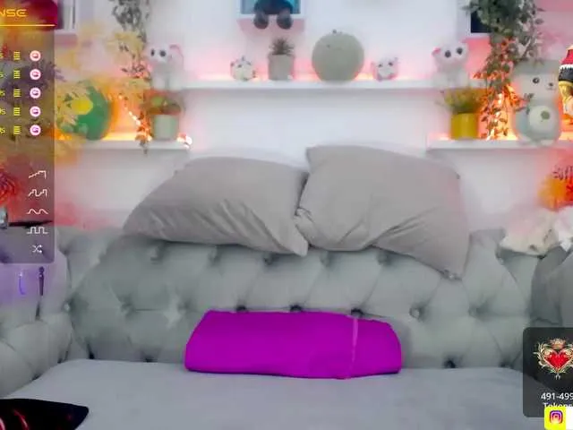 Live sex webcam photo for Lunar-LuLu #276209880