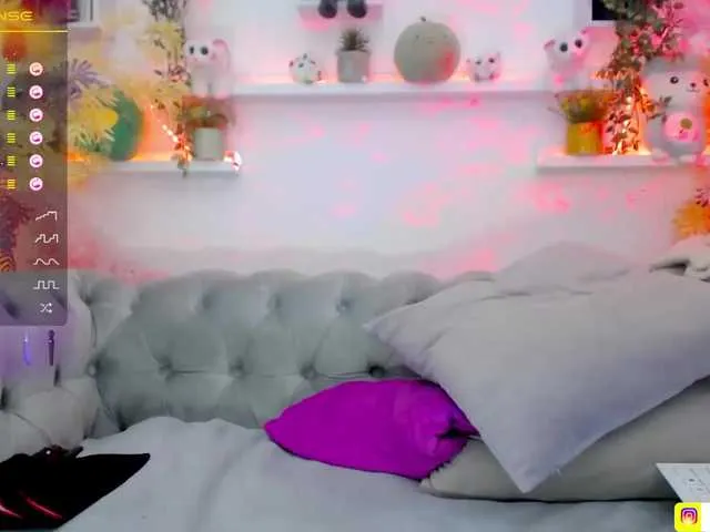 Live sex webcam photo for Lunar-LuLu #276230829
