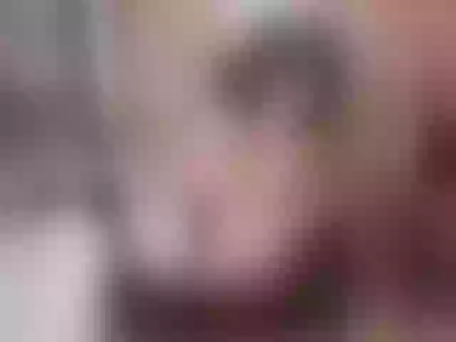 Live sex webcam photo for Lunaticminx- #291542205