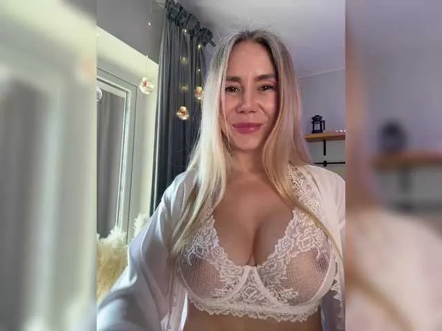 Live sex webcam photo for Lunesa #290806754