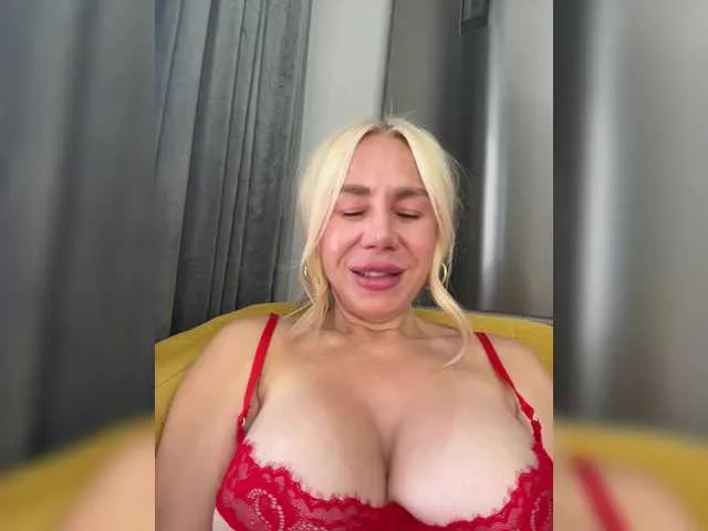 Live sex webcam photo for Lunesa #294036226