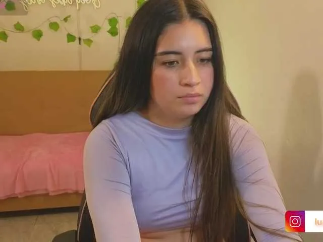 Live sex webcam photo for Lunna-tay #291690082