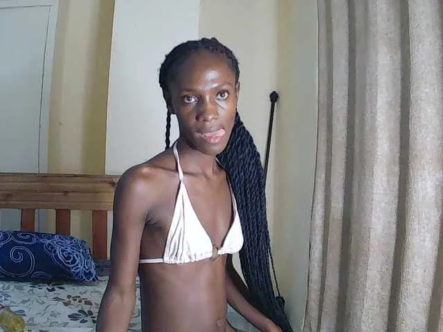 Live sex webcam photo for LupitaLion #293723300