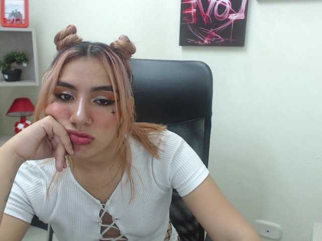 Live sex webcam photo for LurenthSofia #277575786