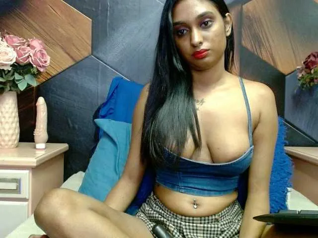 Live sex webcam photo for LusciousIndian #292827500
