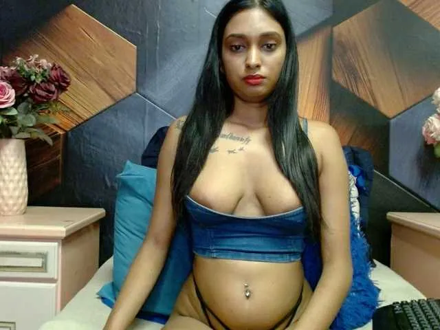 Live sex webcam photo for LusciousIndian #293114525