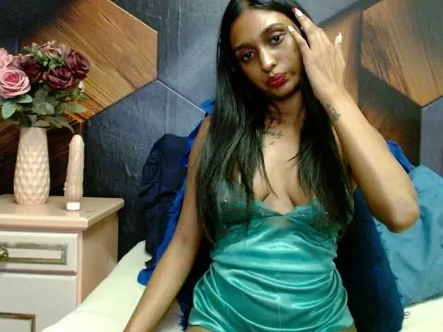 Live sex webcam photo for LusciousIndian #293273758