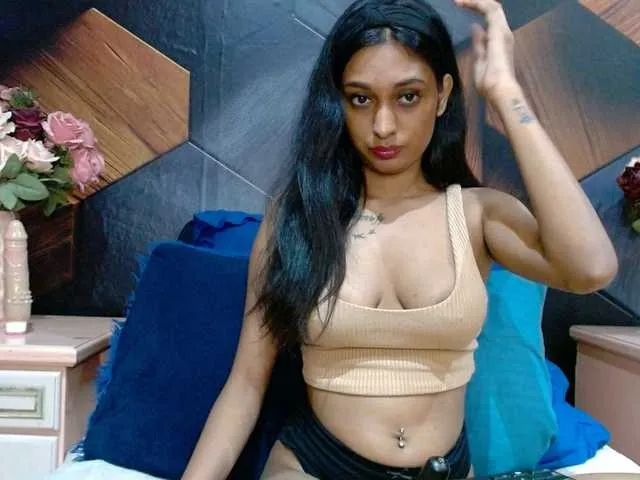 Live sex webcam photo for LusciousIndian #293636396