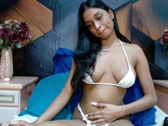Live sex webcam photo for LusciousIndian #293752386