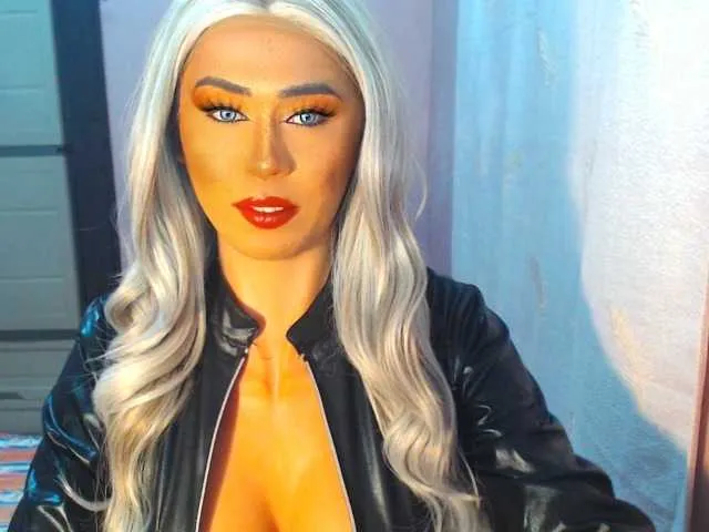 Live sex webcam photo for Lustscarlettex #291239747