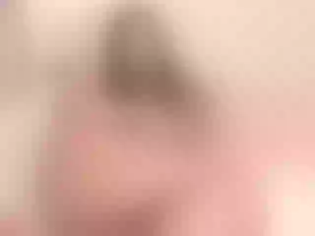 Live sex webcam photo for Luu-queen #272200982