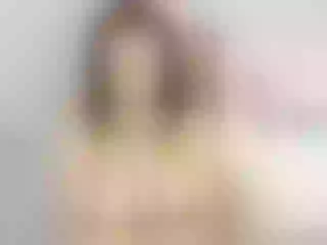 Live sex webcam photo for LuvC #272177846