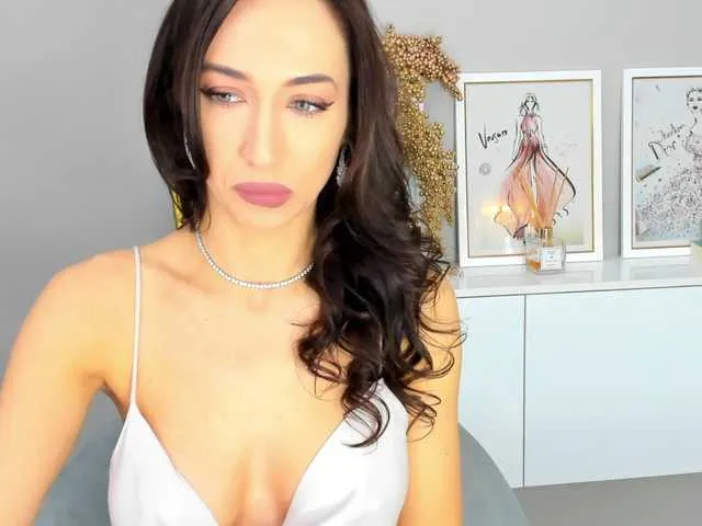 Live sex webcam photo for LuvC #272854254